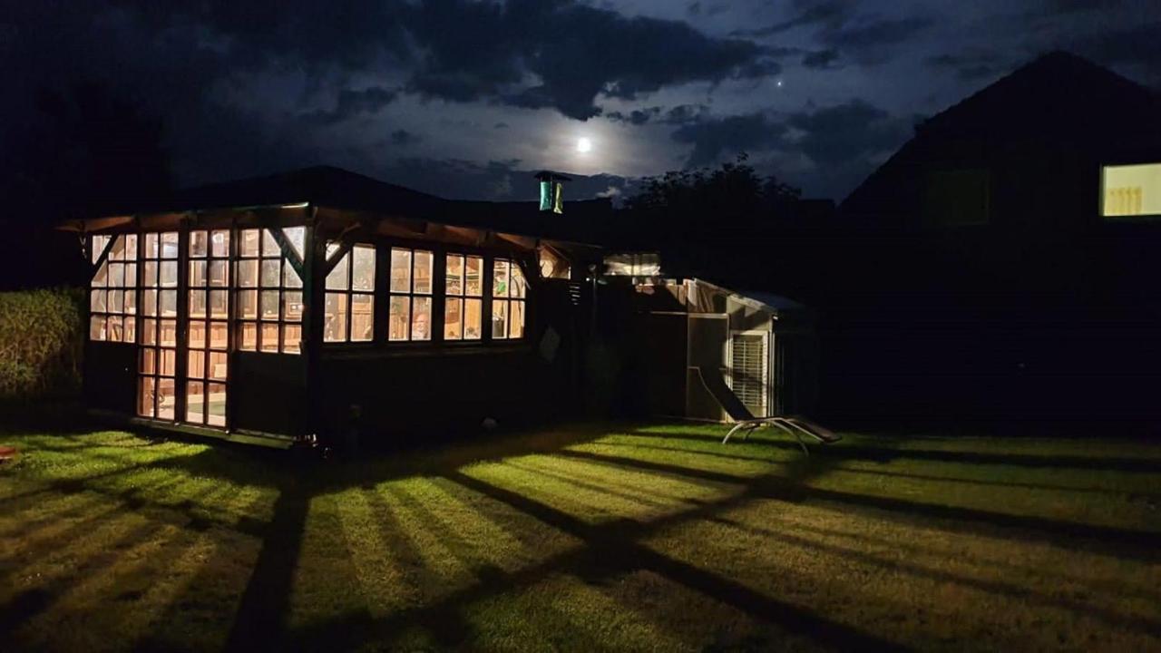 Fewo Mit Balkon, Zimmermann Daire Strasen Dış mekan fotoğraf